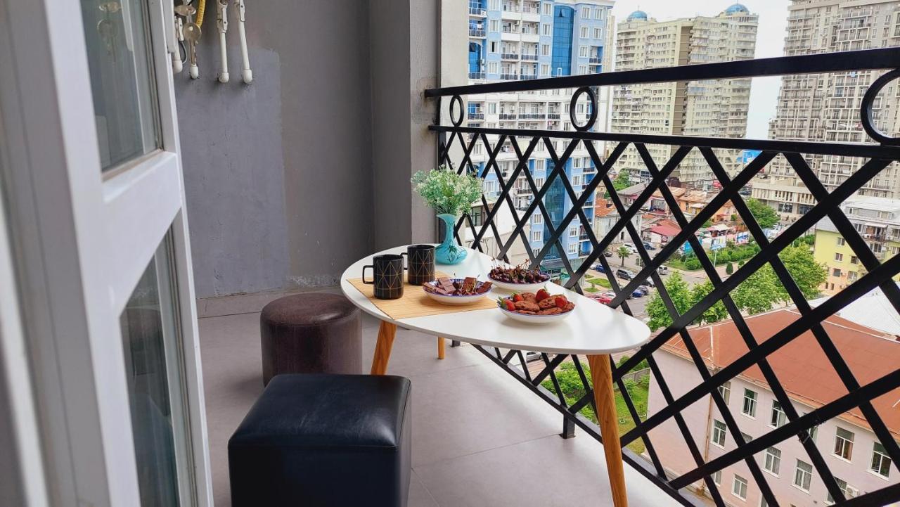 Irakli Sweet Home Батуми Экстерьер фото